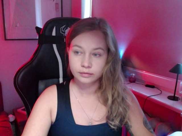 hollyBB live cam on BongaCams