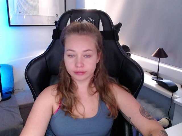 hollyBB live cam on BongaCams