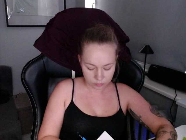 hollyBB