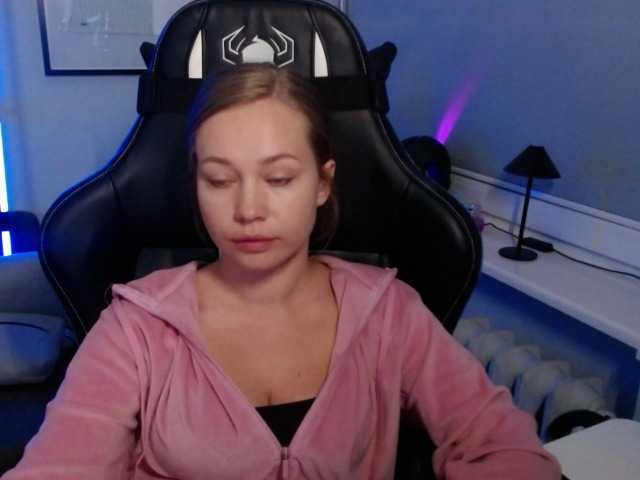hollyBB live cam on BongaCams