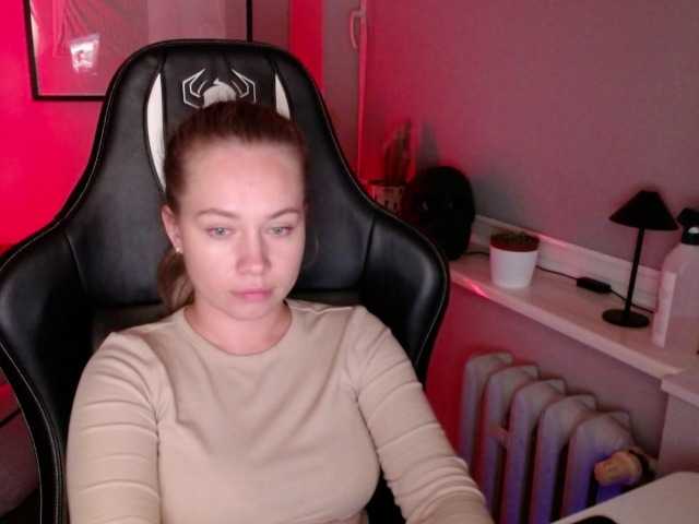hollyBB live cam on BongaCams