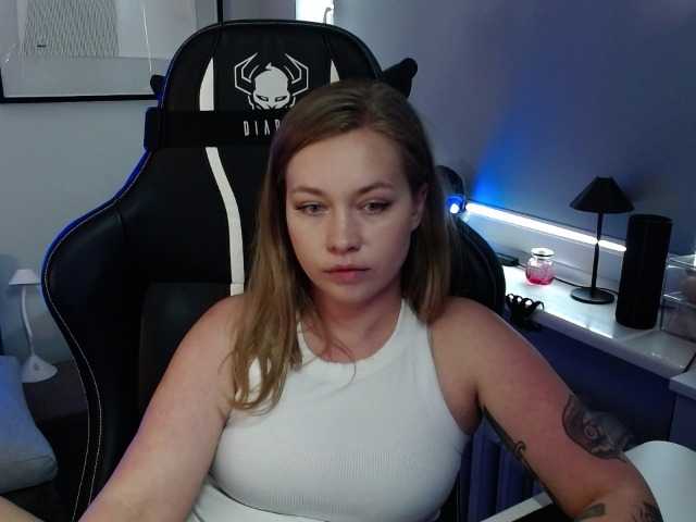hollyBB