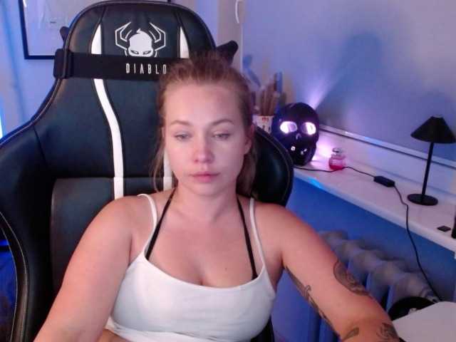 hollyBB