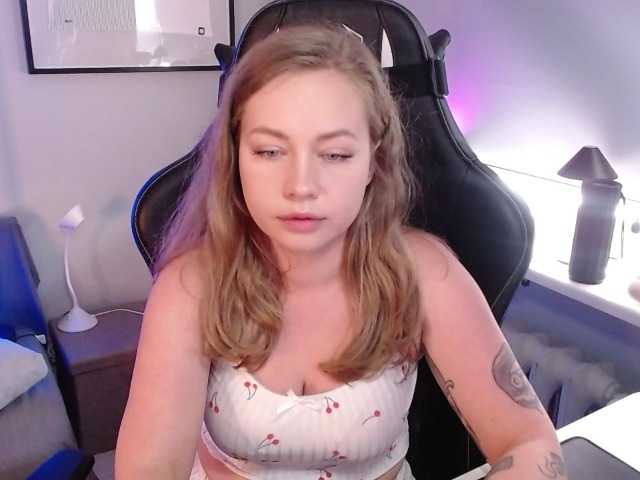 hollyBB