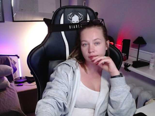 hollyBB