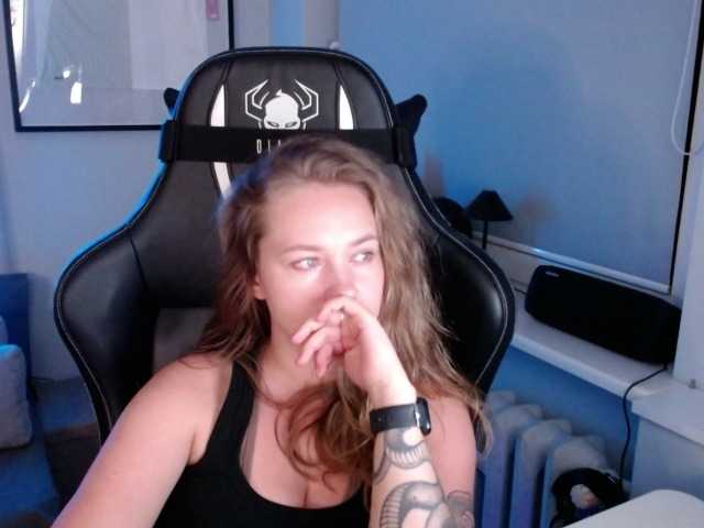 hollyBB live cam on BongaCams