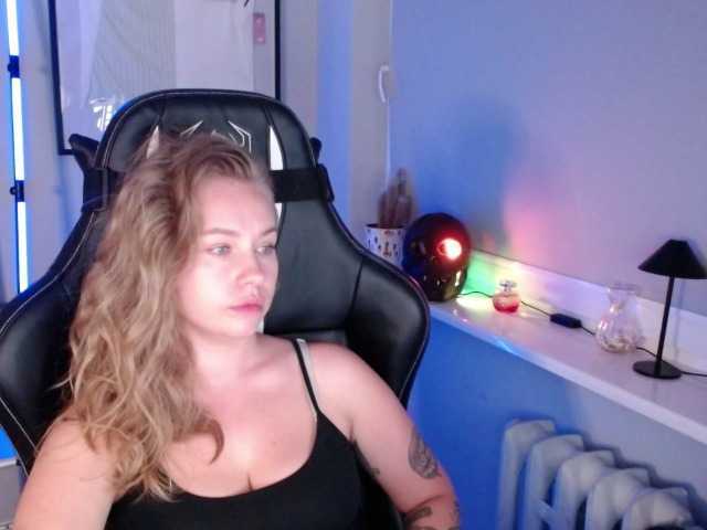 hollyBB