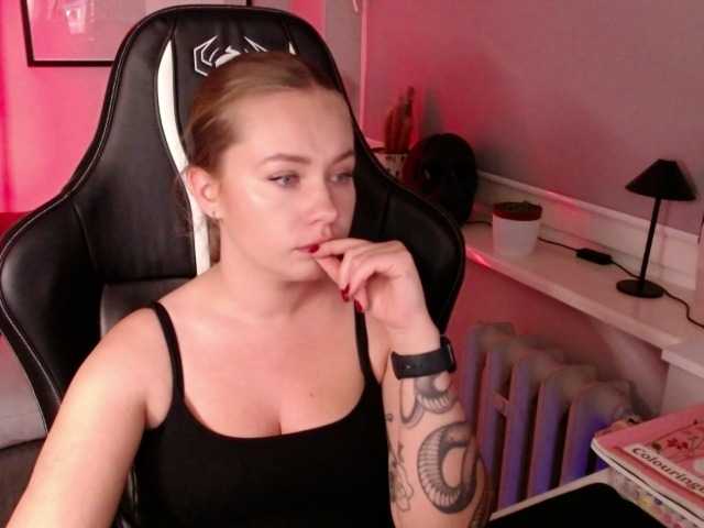 hollyBB
