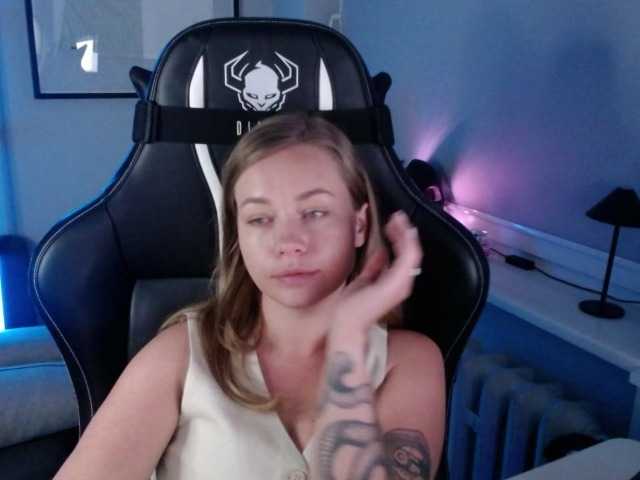 hollyBB