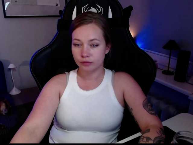 hollyBB