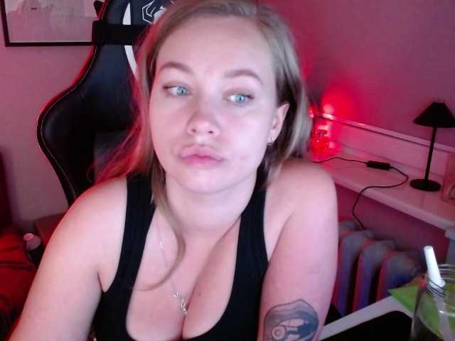 hollyBB