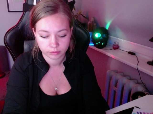 hollyBB