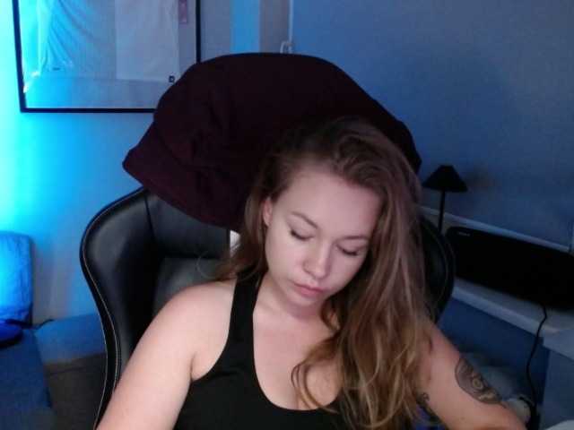 hollyBB live cam on BongaCams