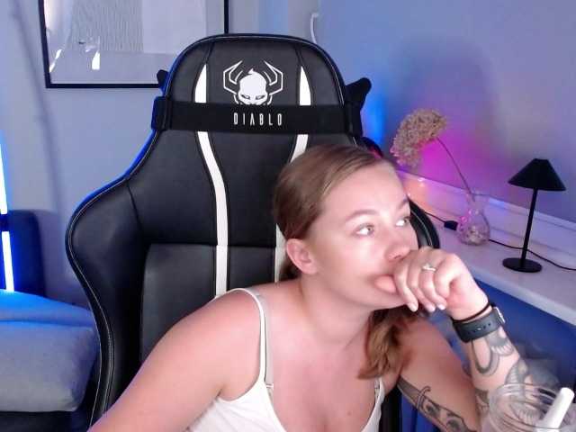 hollyBB