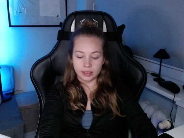 hollyBB
