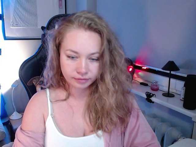 hollyBB live cam on BongaCams