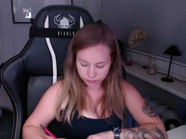 hollyBB