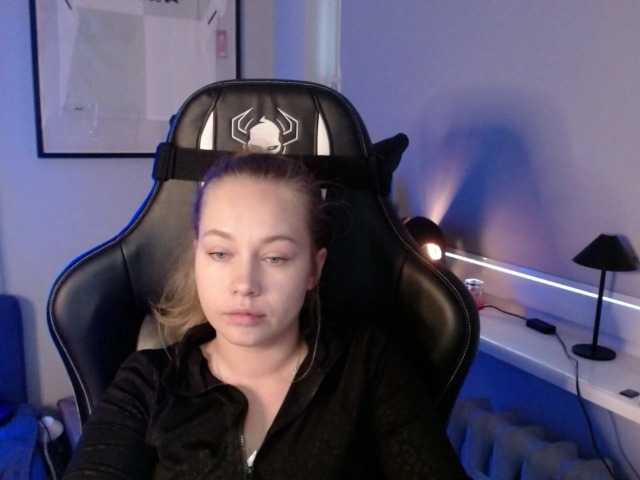 hollyBB live webcam show