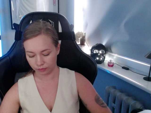 hollyBB live cam on BongaCams
