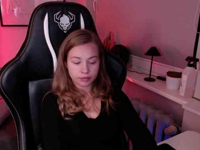 hollyBB hollyBB