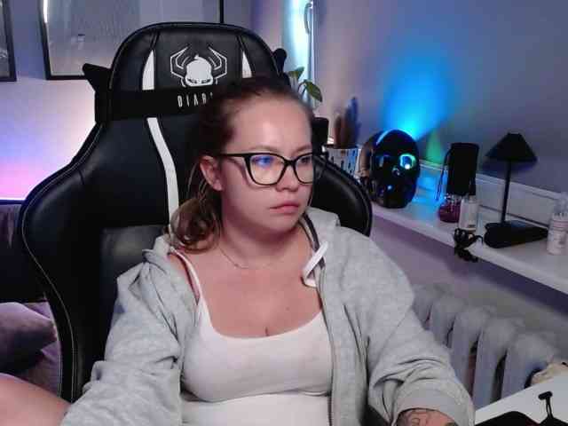 hollyBB