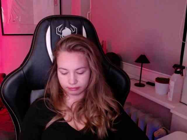 hollyBB