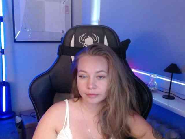 hollyBB webcam