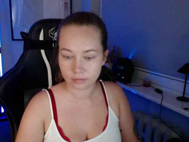 hollyBB hollyBB