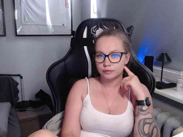 hollyBB