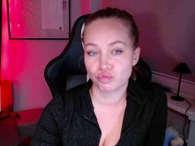 hollyBB