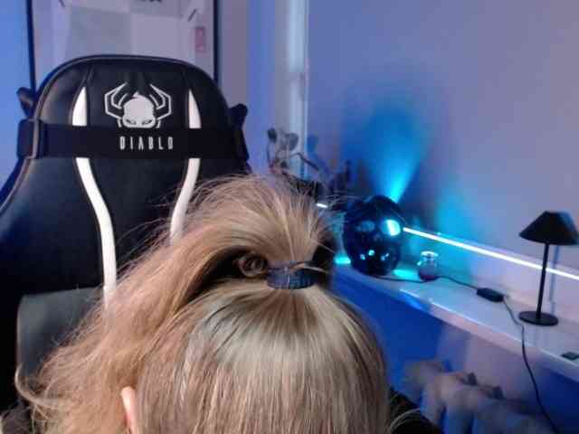 hollyBB