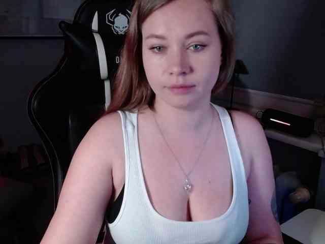 hollyBB webcam
