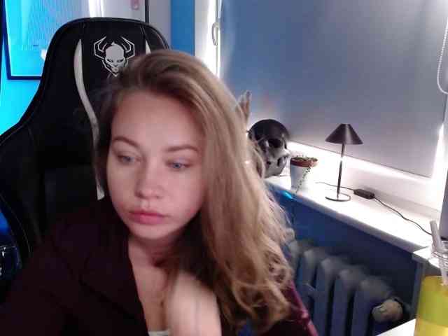 hollyBB webcam