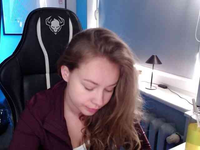hollyBB webcam