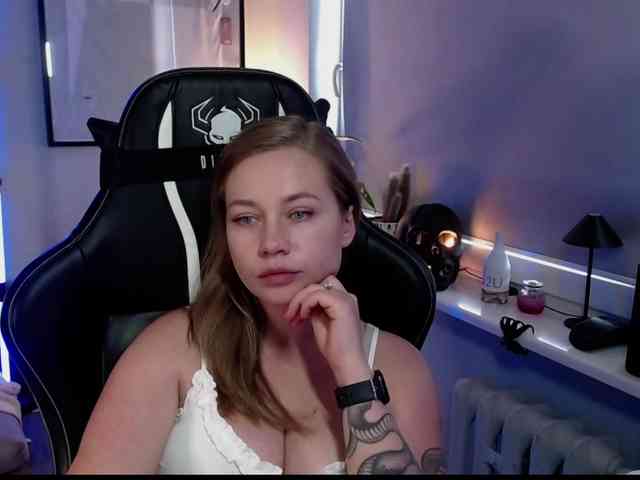hollyBB