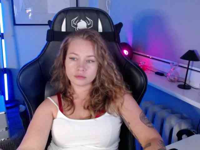 hollyBB webcam