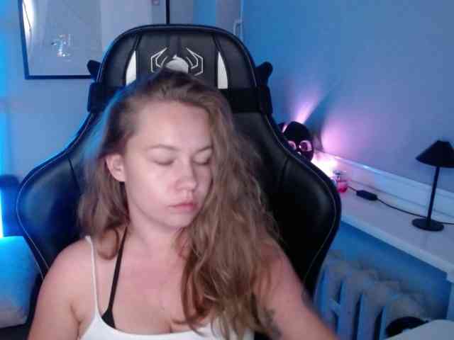 hollyBB