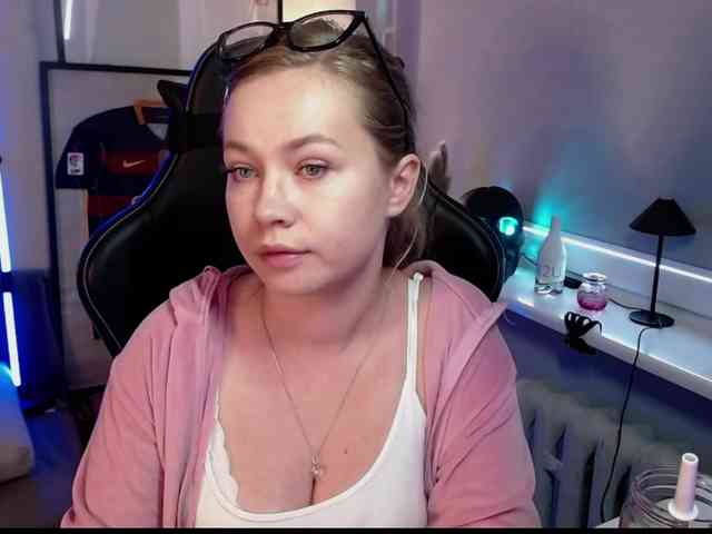hollyBB
