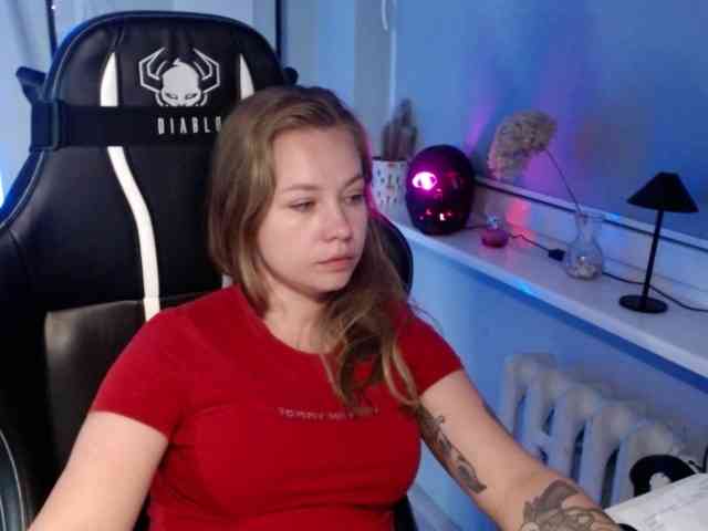 hollyBB webcam