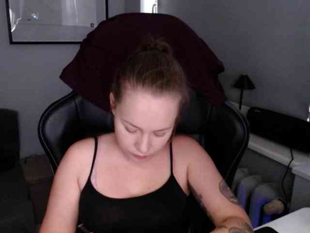 hollyBB