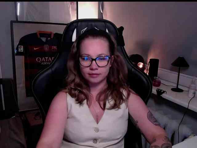 hollyBB webcam