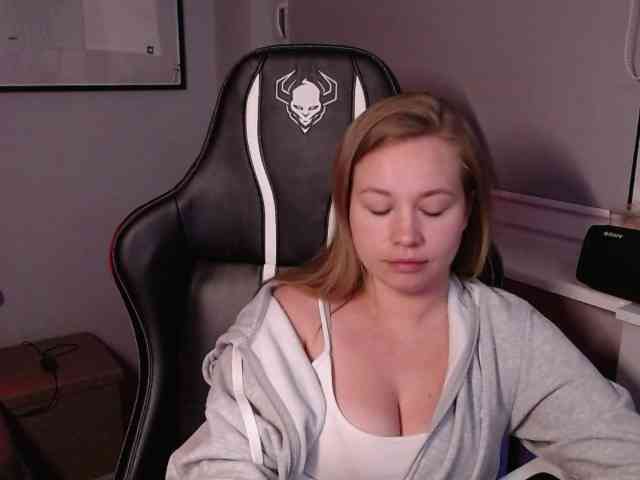 hollyBB