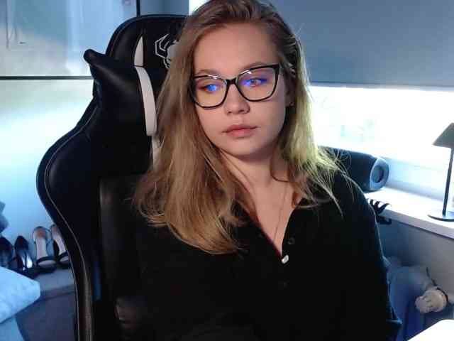 hollyBB webcam