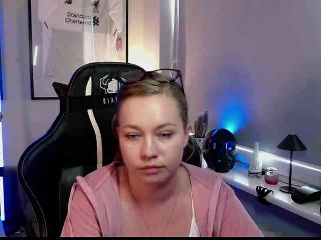 hollyBB