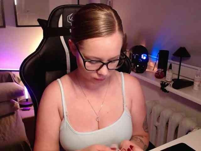 hollyBB