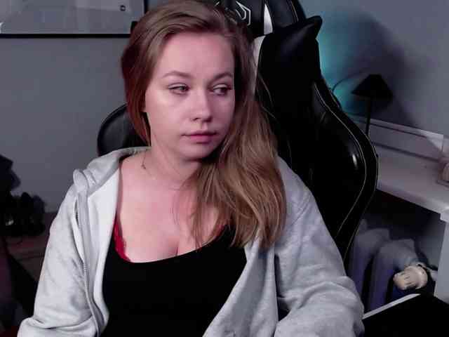 hollyBB