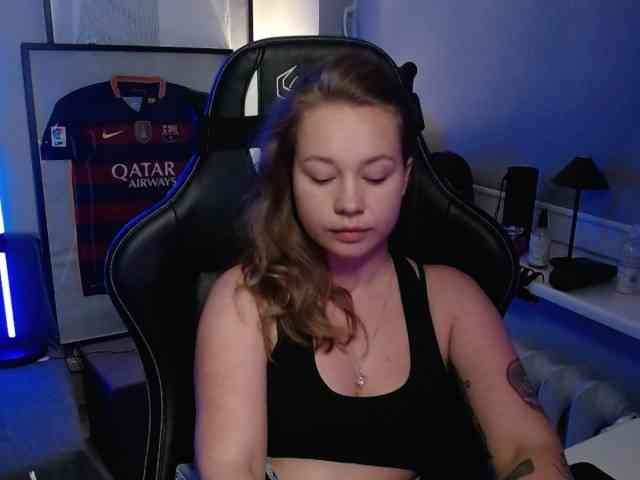 hollyBB