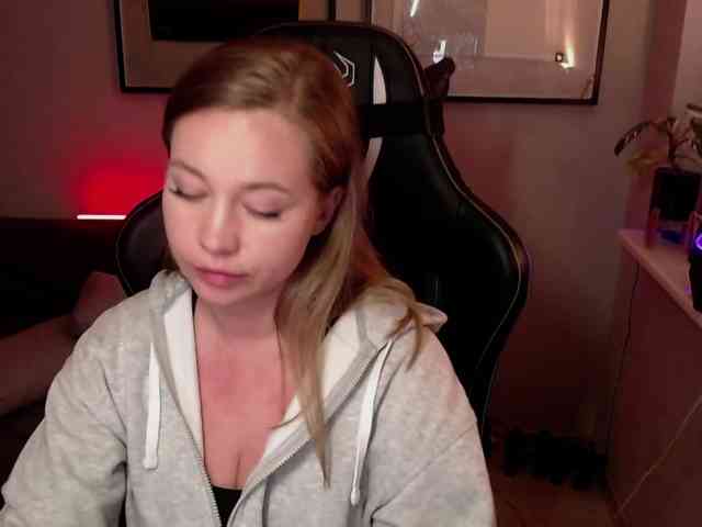 hollyBB