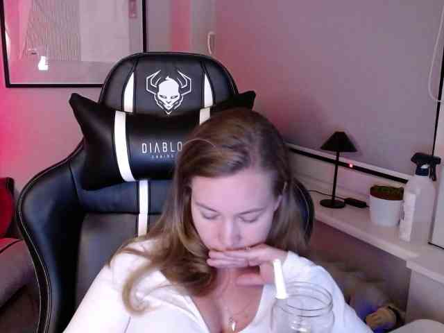 hollyBB