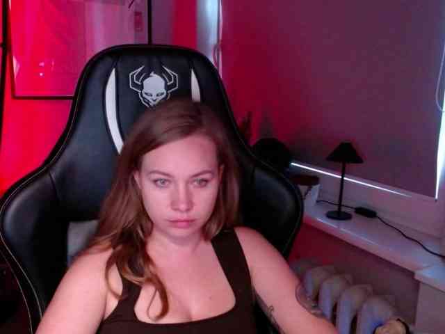 hollyBB webcam